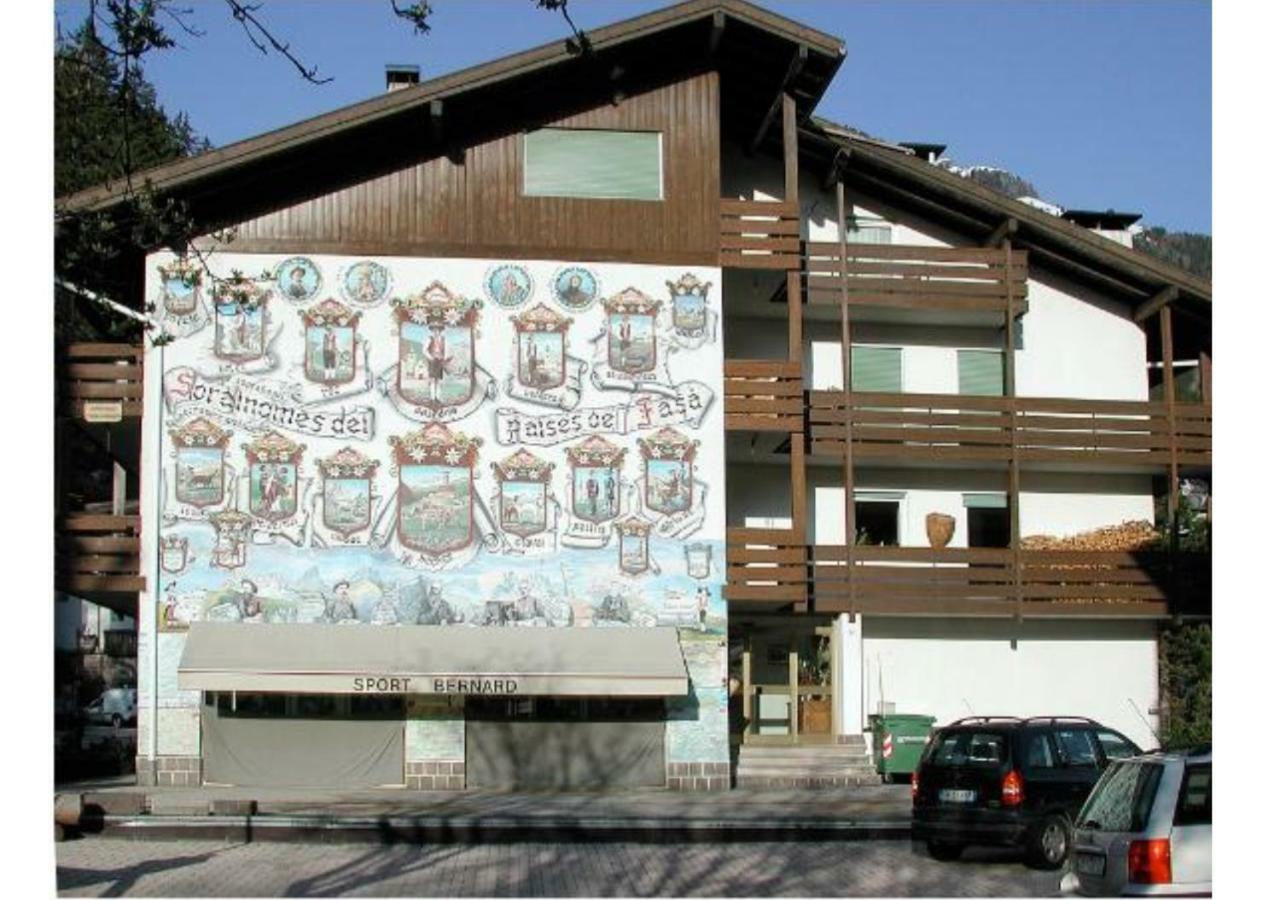 Appartamenti Bernard Sas Canazei Exterior foto